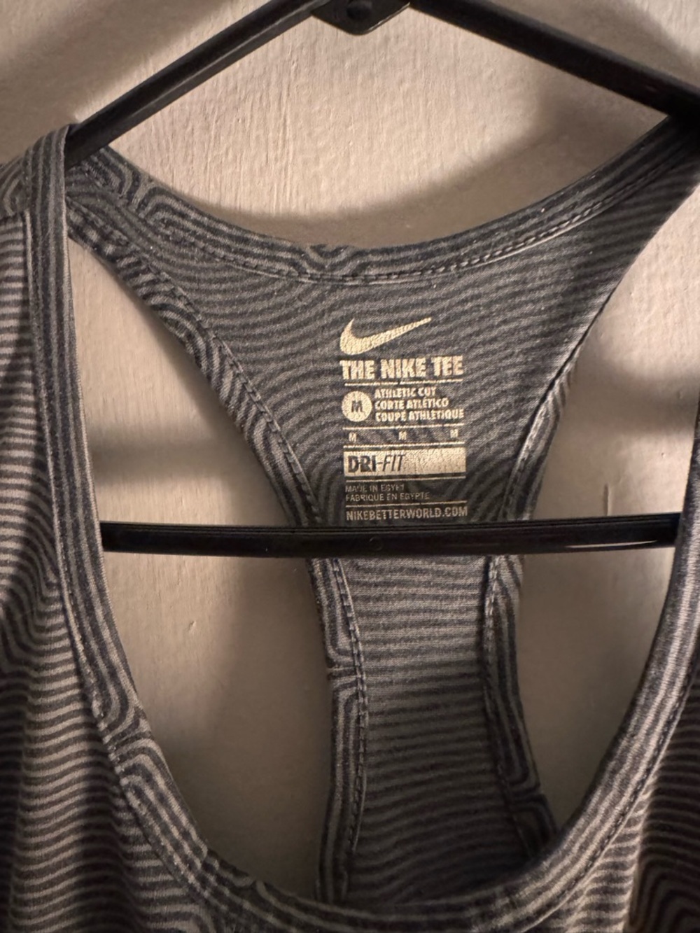 Nike Grey & Black Wave-Pattern Racerback Tank with Red RUN Logo - Picture 3 of 4
